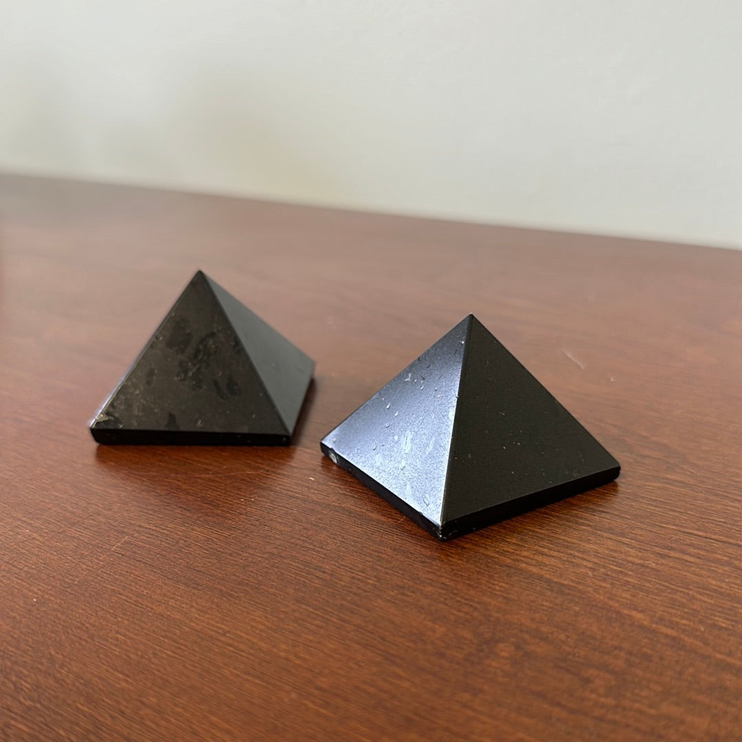 Black Tourmaline Lg Pyramid