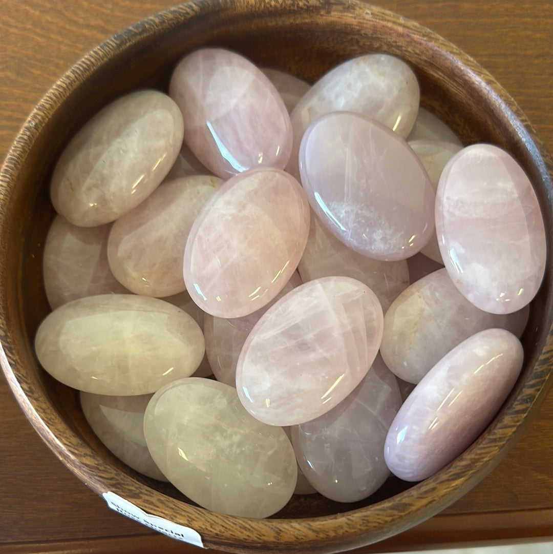 Show Special Rose Quartz Mini Palm