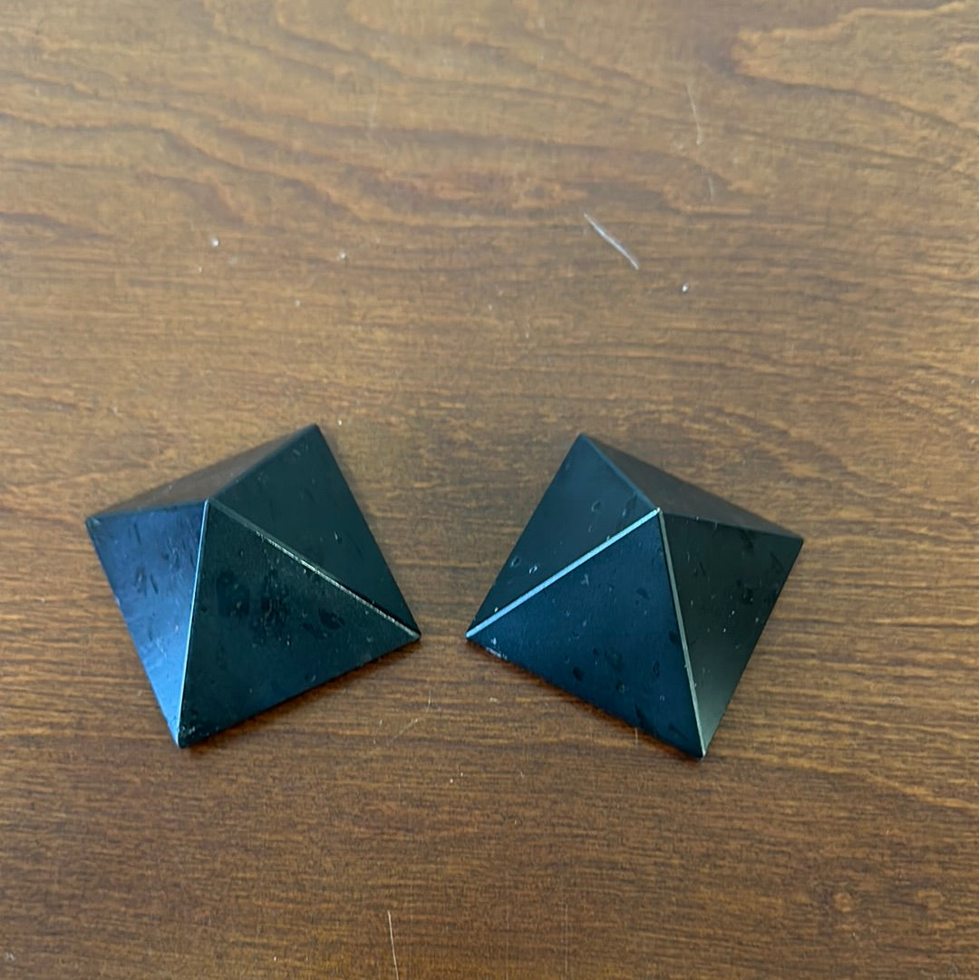 Black Tourmaline Lg Pyramid