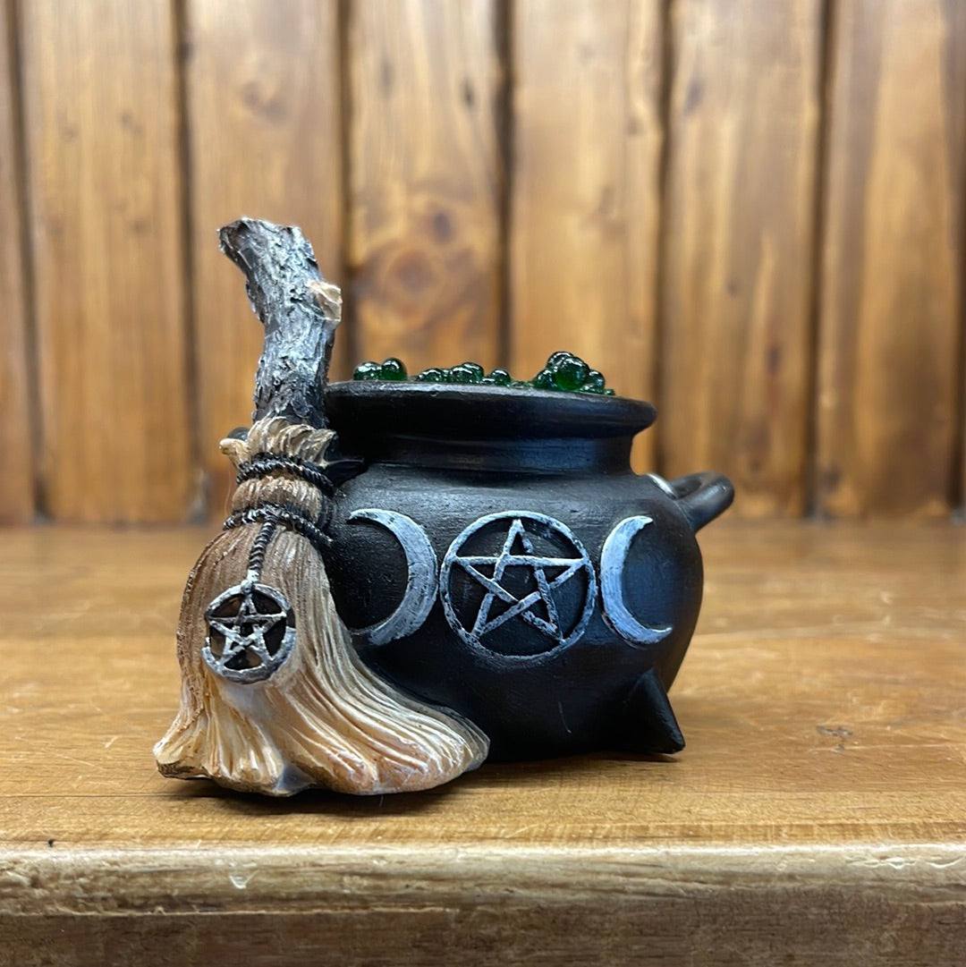 Light Up Cauldron With Broom