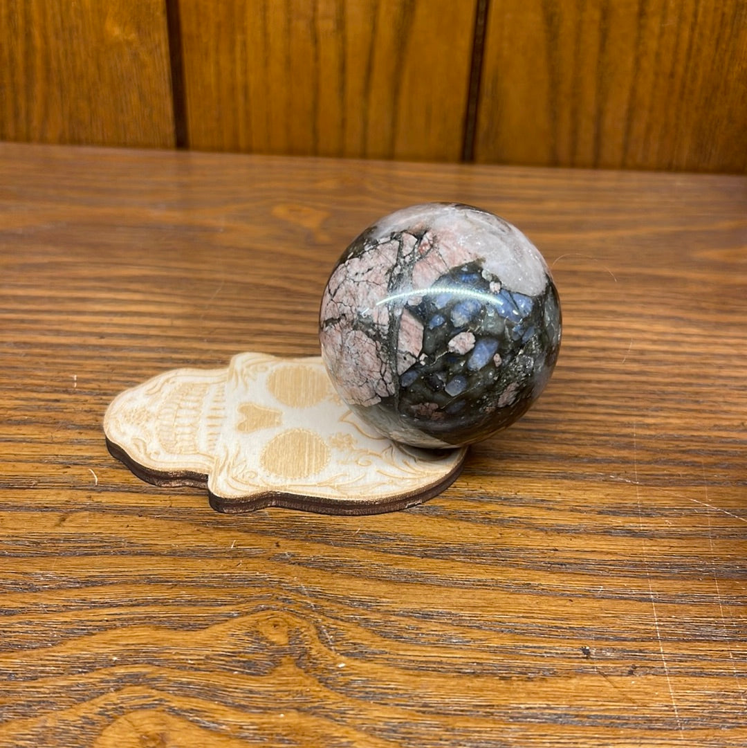 Wood Skull Sphere Holder